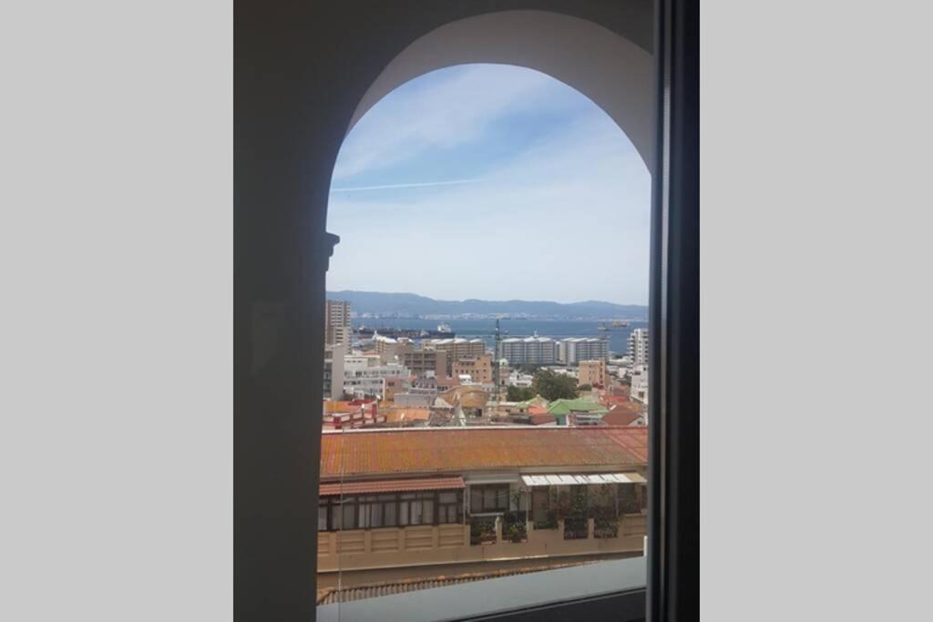 Apartmán Charming Colonial Flat In Historic Building Gibraltar Exteriér fotografie
