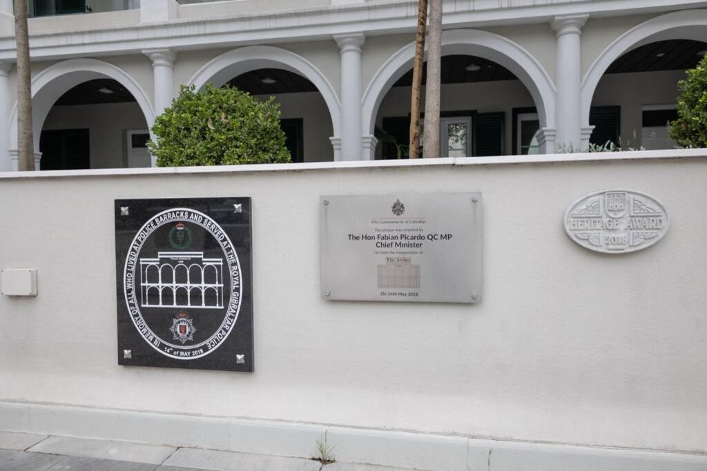 Apartmán Charming Colonial Flat In Historic Building Gibraltar Exteriér fotografie